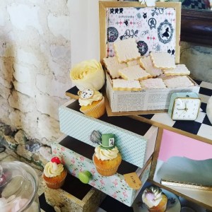 cup cake candy bar alice in wonderland juliette cake design